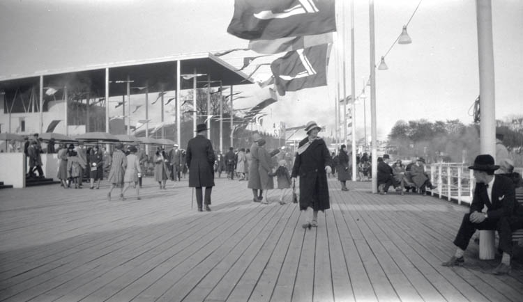 Stockholmsresan maj 1930 med utställningen. 