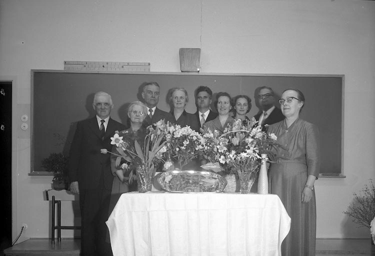 Enligt fotografens journal nr 9 1958-: "Svenungsson, Fr. Ingrid Nytorps skola Stenungsund".