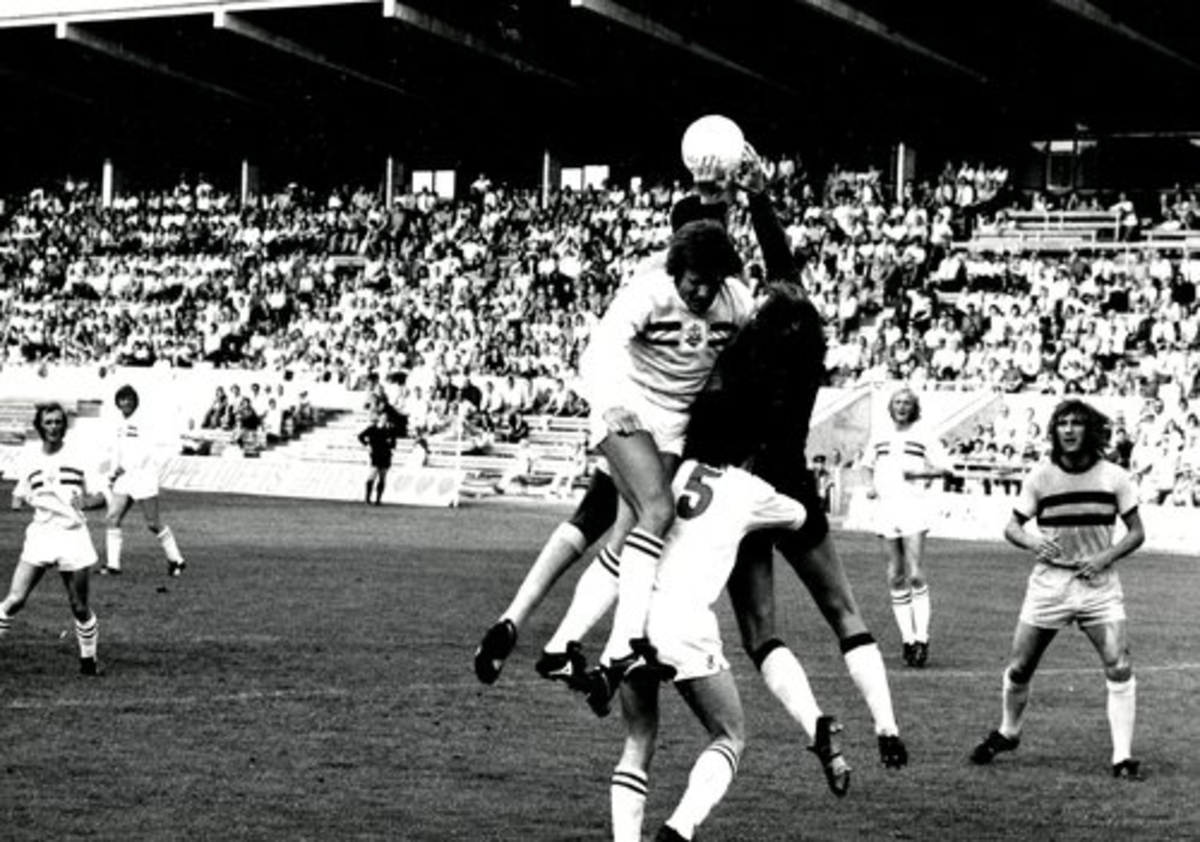 Halmstad. Örjans vall. Örjans Valls 50-årsjubileum. Fotbollsmatch Halmstad Alliansen (HBK och Halmia) mot Westham United FC den 30 juni 1972.