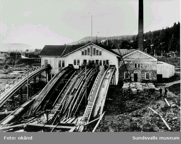 Heffners östra sågverk. Sågverket brann ner 1926.