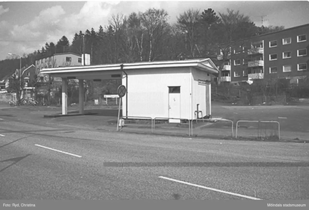 En bensinstation på Gamla Riksvägen 61 i Kållered år 1991.