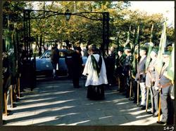 Fra kong Olav sitt besøk hos The Green Howards.