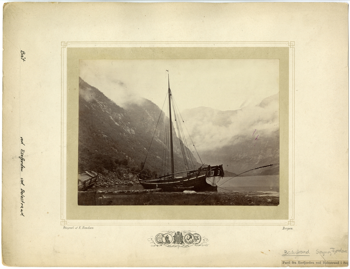 Båt ved Esefjord, ved Balestrand
