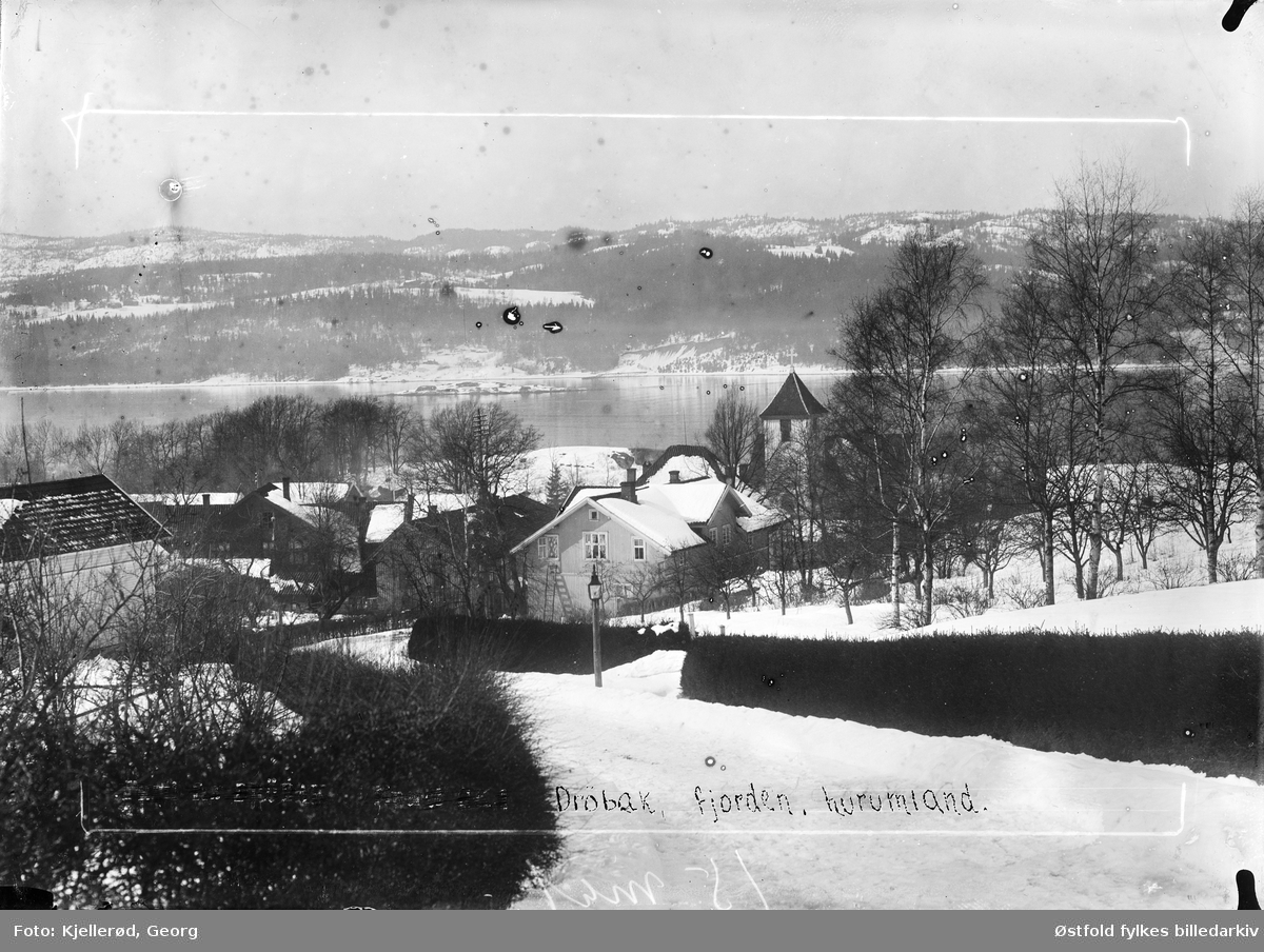 Vinterbilde fra Drøbak, ned mot Oslofjorden og Hurumlandet, 1910.