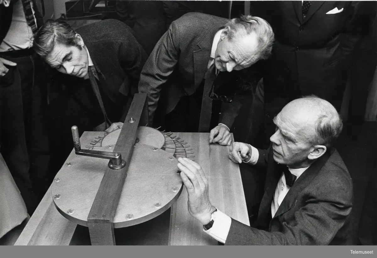 3.5.1 IBM - Utstillinger- Leonardo Da Vinci Modellutstilling, arrangeres av IBM april-mai 1954