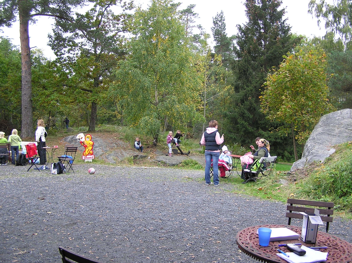 Aktivitetsdag, høstferie på Berg-Kragerø Museum. 06.10.2006