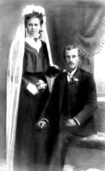 Rolf og Hilda Emilie Sivertsdatter Settenøys brudebilde