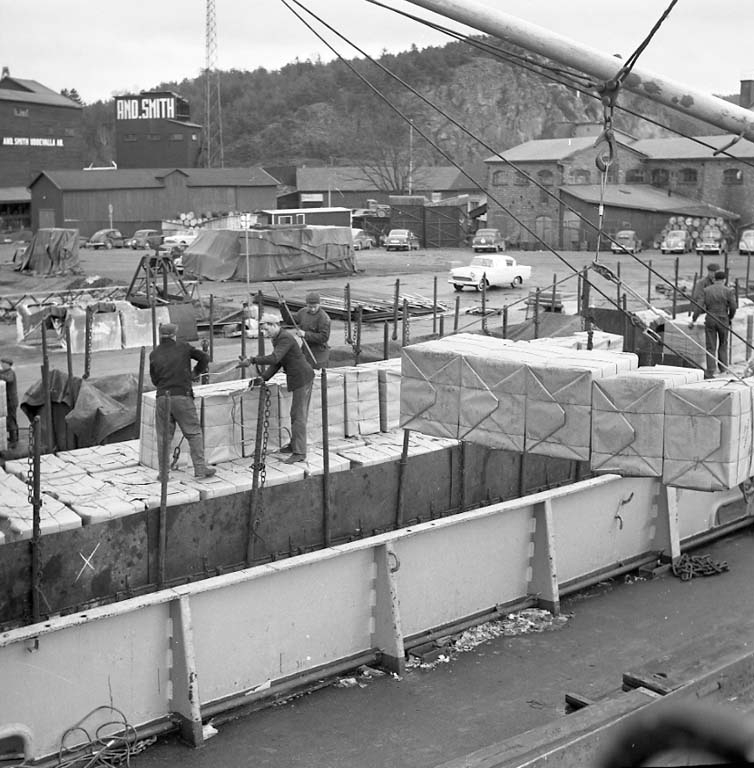 Enligt notering: "I hamnen ombord på m/s Aspen. Almarkare 31/1 1961".