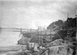 Fra utbygging av Hafslund kraftstasjon, Skjeberg, 1899. Påsk