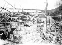 Fra utbygging av Hafslund kraftstasjon, Skjeberg, 1899.
Pås