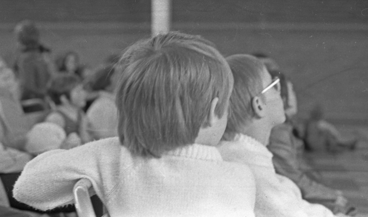 Barneteater i Aulaen.