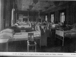 Røde Kors - Et halvt av kongens og dronningens flyttbare las