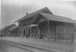 Jernbanestasjon, Norge