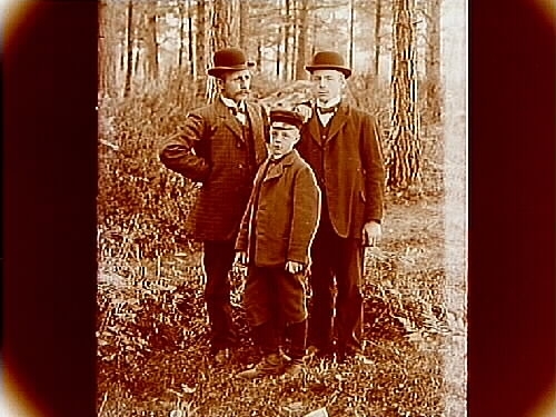 Två män och en pojke.
Karl Linden