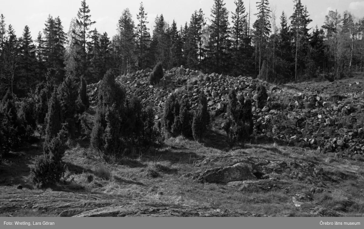 Fornborg i Kilsbergen. 
20 maj 1976. 
Fornborgen Ullavi klint.