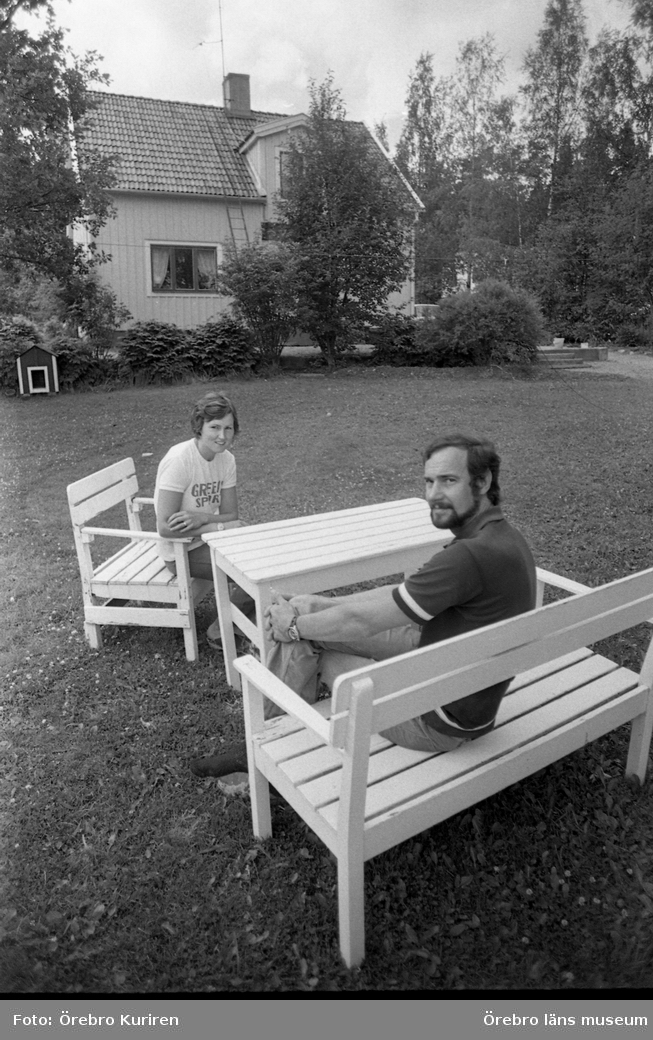 Spannarboda 6 augusti 1974.
Elisabet och Kenny Krejby i Backebo.