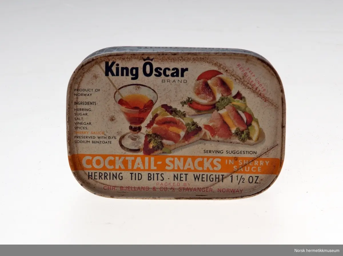 3 smørbrødsnitter og 1 cocktailglass