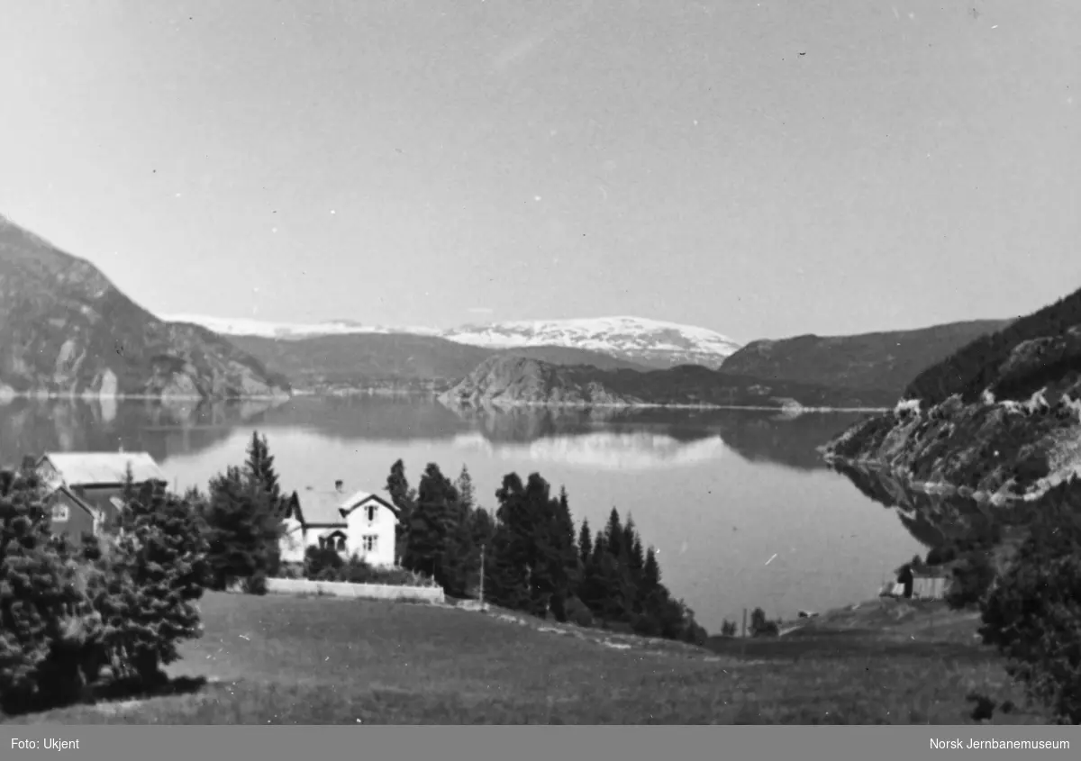 Jernbaneanlegget Mosjøen-Mo i Rana : panorama fra Myrvika, Elsfjorden mot nord