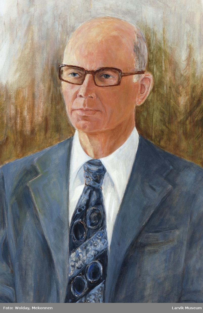 Portrett av Olav Lunde administrerende direktør i Larvik Sparebank 1969 til 1977