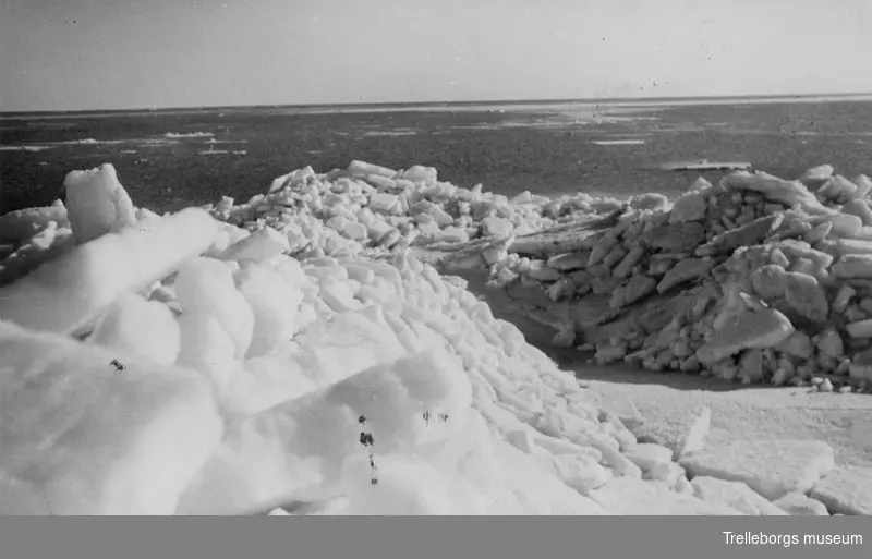 Snö och isvinter mars 1942.