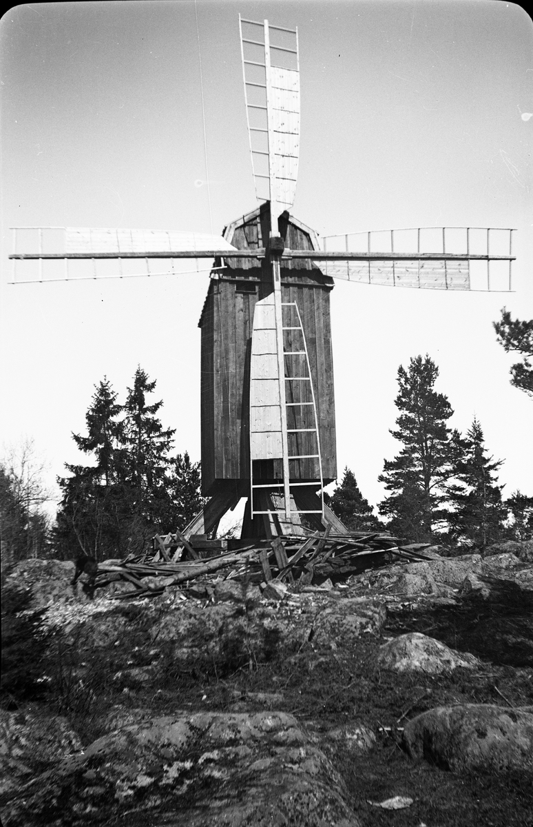 Väderkvarn vid Gammelhus, Östhammar, Uppland maj 1941
