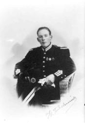Lars Sperstad (f. 1915) som soldat