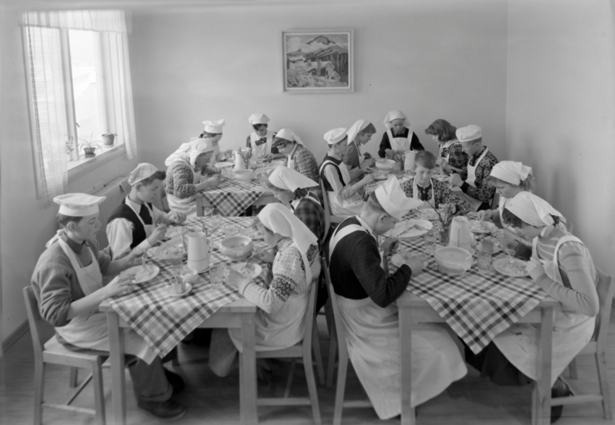 Åsveien skole, skolekjøkken