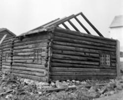 Almskårstua rives i Clausenengen, og takspennene med nederde