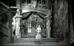 Se forrige -    (Fra Nordmøre Museum sin fotosamling.	Edvard