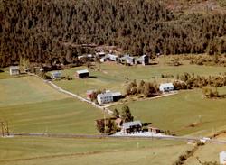 Flyfoto fra Meisingset Handel på Meisingset. Bildet er dater
