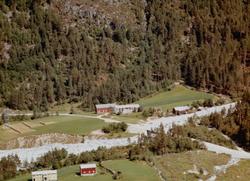 Flyfoto trolig fra Todalen i Surnadal kommune, hvor vi ser b