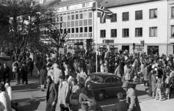 Bildet må være fra tidlig på 1970-tallet da bussen som ses p