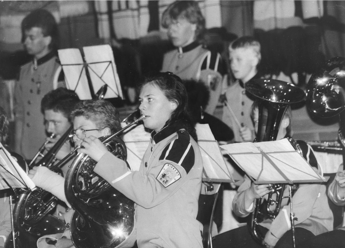 Kirkeby skolekorps har konsert i Bjertnesaulaen.