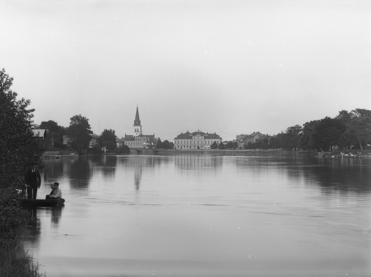 Utsikt från väster runt år 1895.