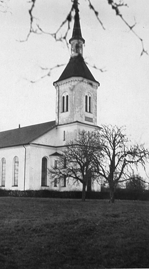 Foto på Vederslövs nya kyrka.