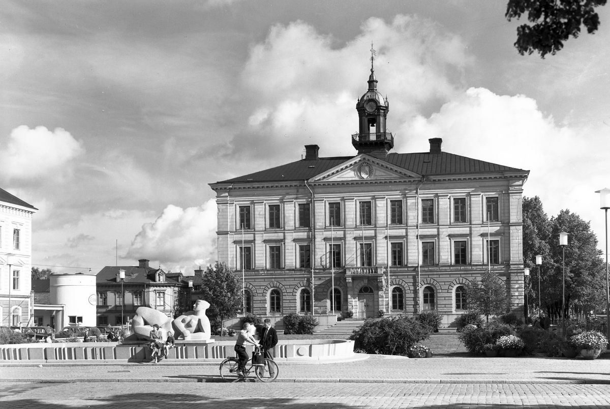 Rådhusplatsen. 30 september 1956 - Länsmuseet Gävleborg / DigitaltMuseum