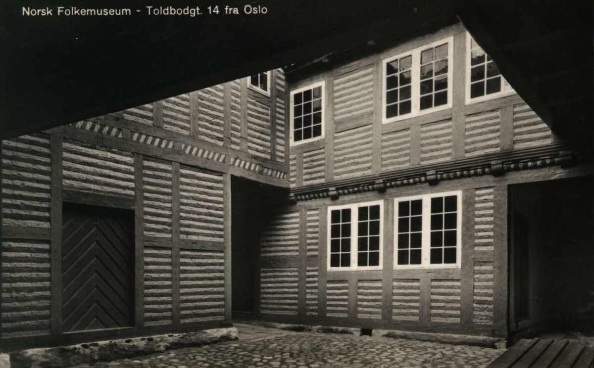 Postkort. Tollbodgaten 14, Oslo. Flyttet til Gamlebyen, nordre kvartal, Norsk Folkemuseum