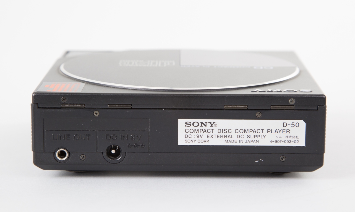 16-bits CD-spiller i sort plastkabinett med ekstern strømforsyning.