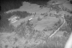 Klævahaugen gård, Tretten, Øyer, 28.08.1953, oversiktsbilde 