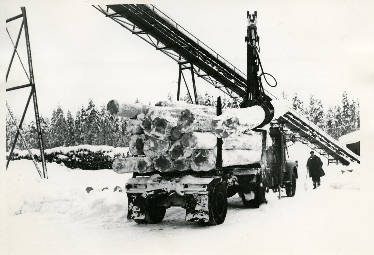Tømmertransport ved Begna Bruk.