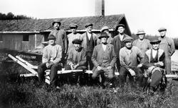 Mannskap på Aspestrand dampsag (Søgårdssaga) v/Søgårdsbukta 