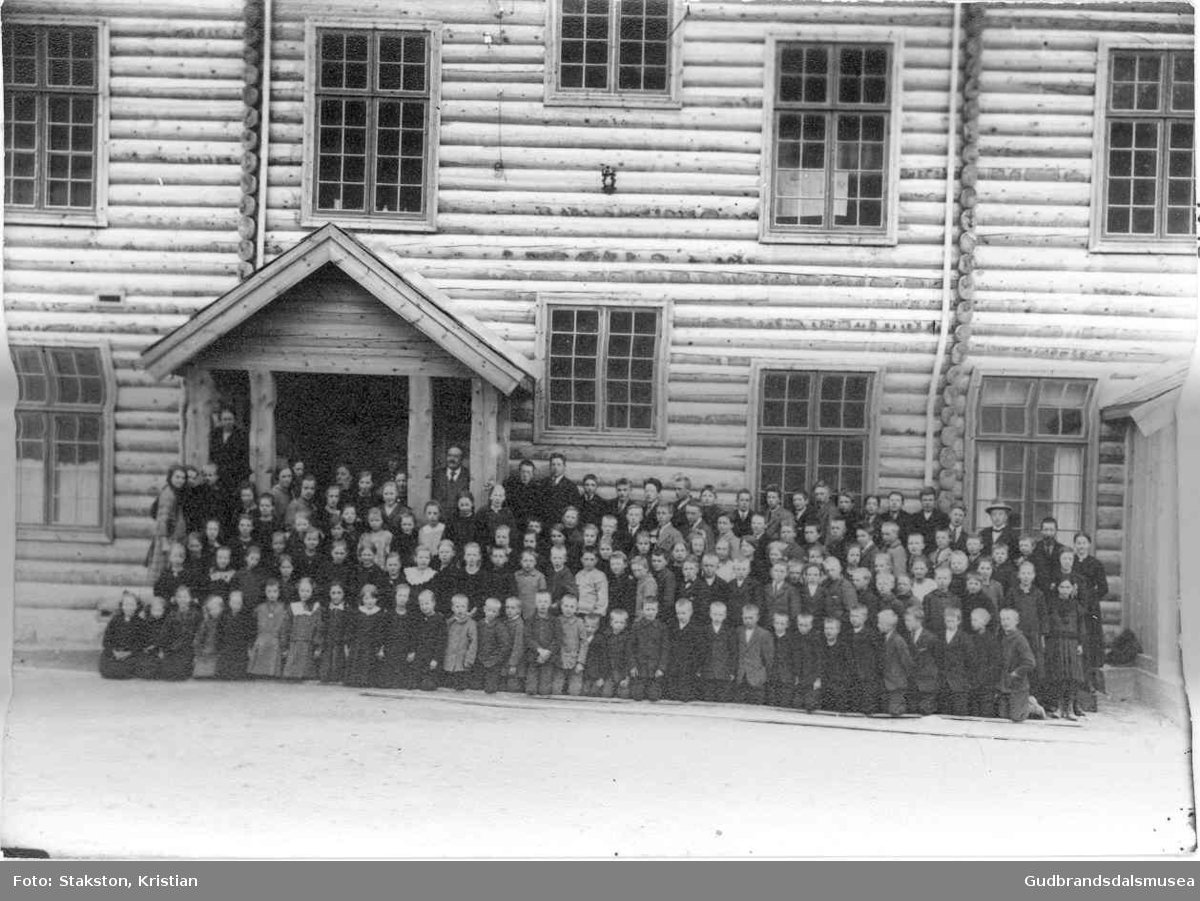 Folke- og framhaldsskuleelevar ved Marlo skule 1924
