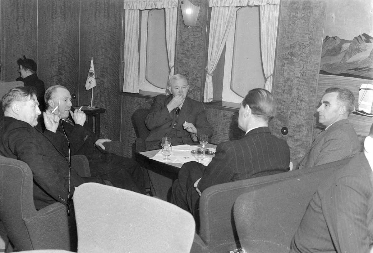 Hurtigrute Håkon Jarl på sin første tur nordover.