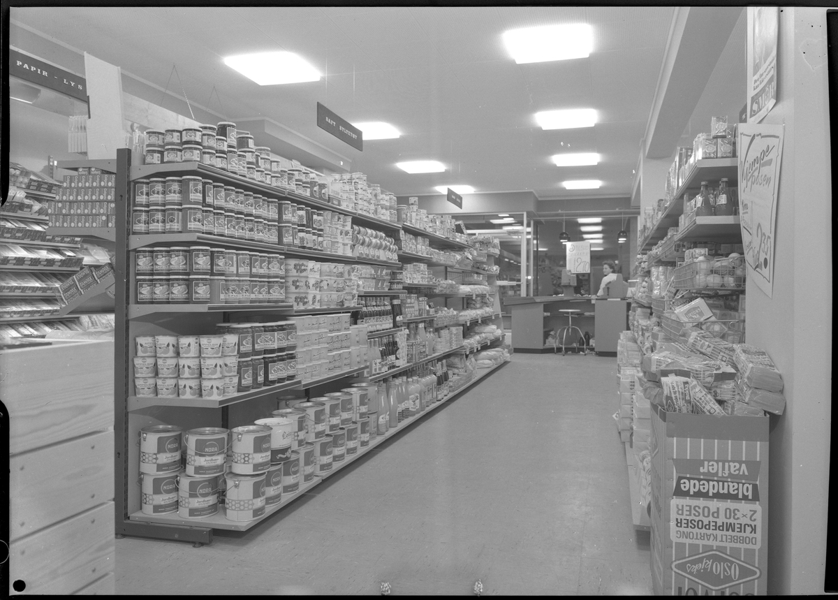 Asbjørn Olaussens forretning, Polaris Innredning, reklame