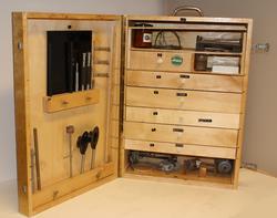 Kasse med lab. utstyr