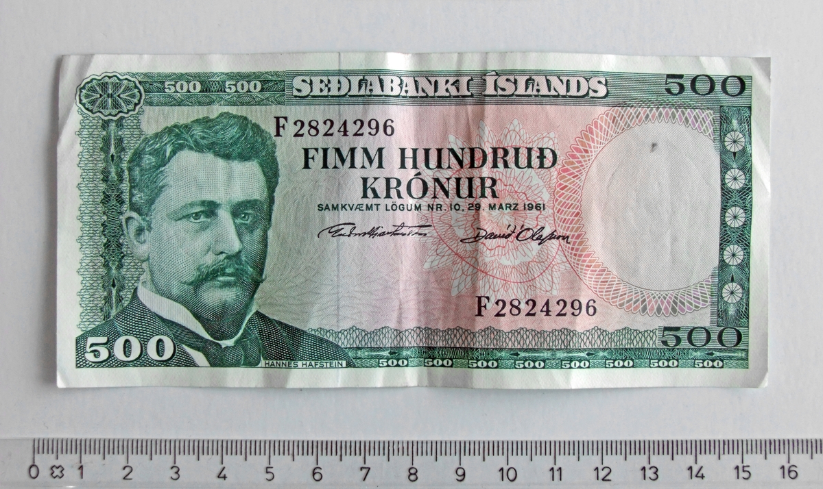 500 Krónur,  ISLAND,  1961.

Form:  Rektangulær