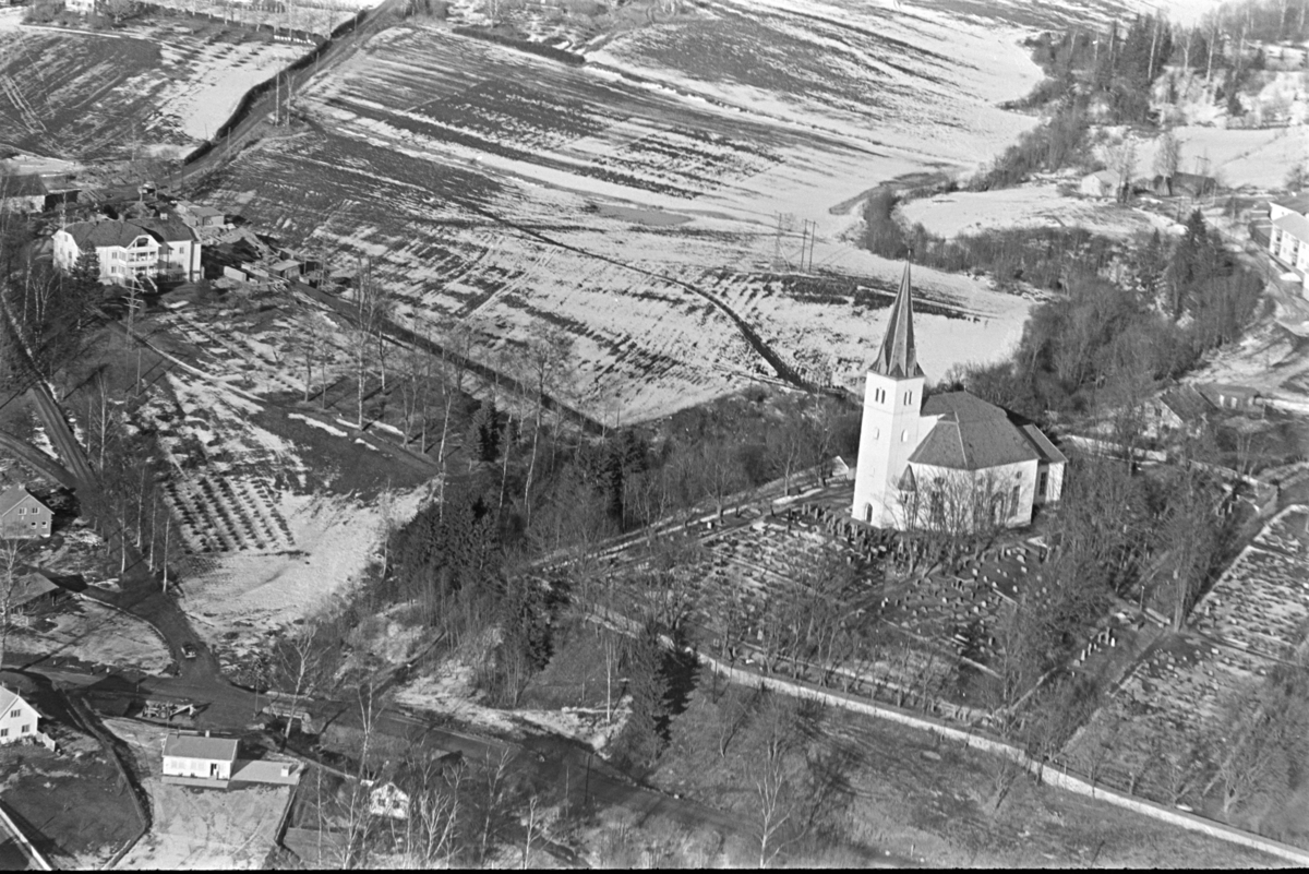 Vang kirke, Vang H. flyfoto.