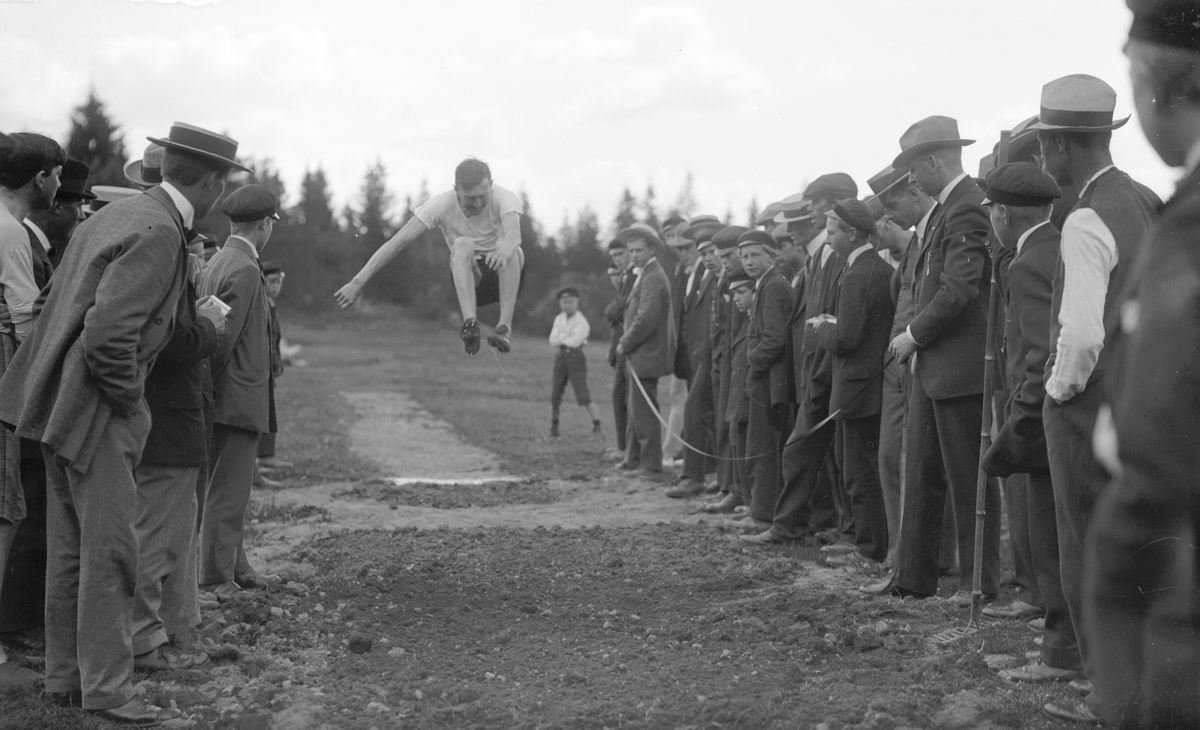 Tävling i längdhopp, Wästra Hästbo