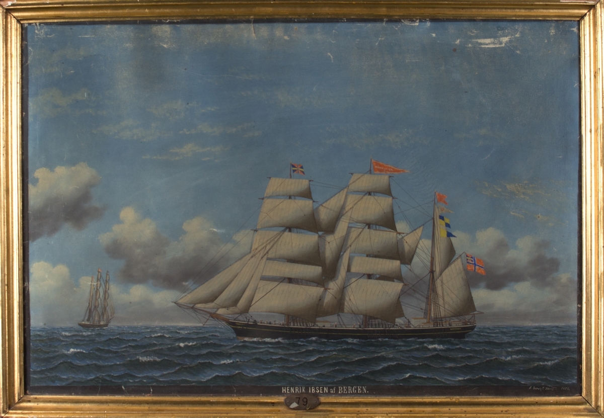 Skipsportrett av bark HENRIK IBSEN med full seilføring. Skipet sees fra siden og akten fra. Fører unionsflagg i mesanmasten, vimpel med skipets navn i stormasten.