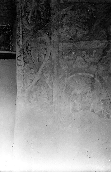 Mjälldrunga sn. 
Kyrkan före restaureringen 1939.

Den båge som avskiljer och markerar ingången från koret till absiden kallas tribunbåge. http://www.ne.se/jsp/search/article.jsp?i_art_id=331138

Konservator Olle Hellström.